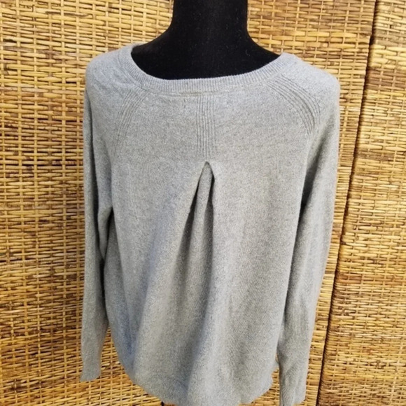 BR Marled stylized sweater M NWT - Picture 3 of 8